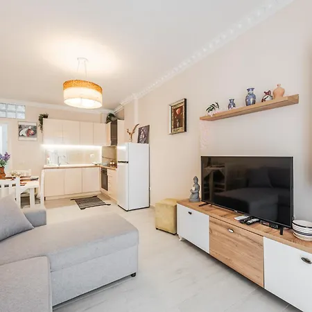 Apartment Helia's Cozy Qerret Golem (Tirana)