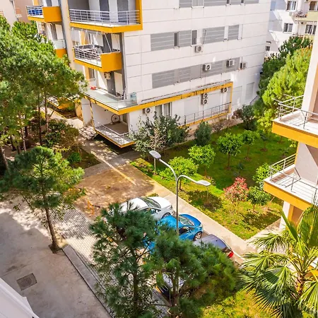 Helia's Cozy Qerret Daire Golem (Tirana)