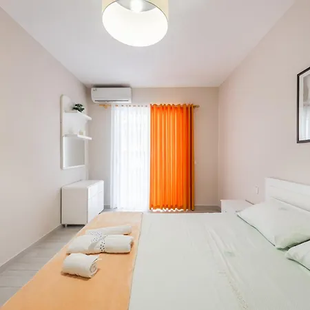 Apartamento Helia's Cozy Qerret Golem (Tirana)