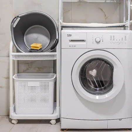 Helia's Cozy Qerret Apartament