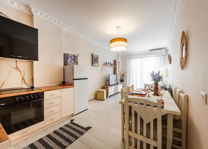 Apartman Helia's Cozy Qerret