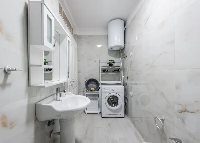 Helia's Cozy Qerret Apartman *